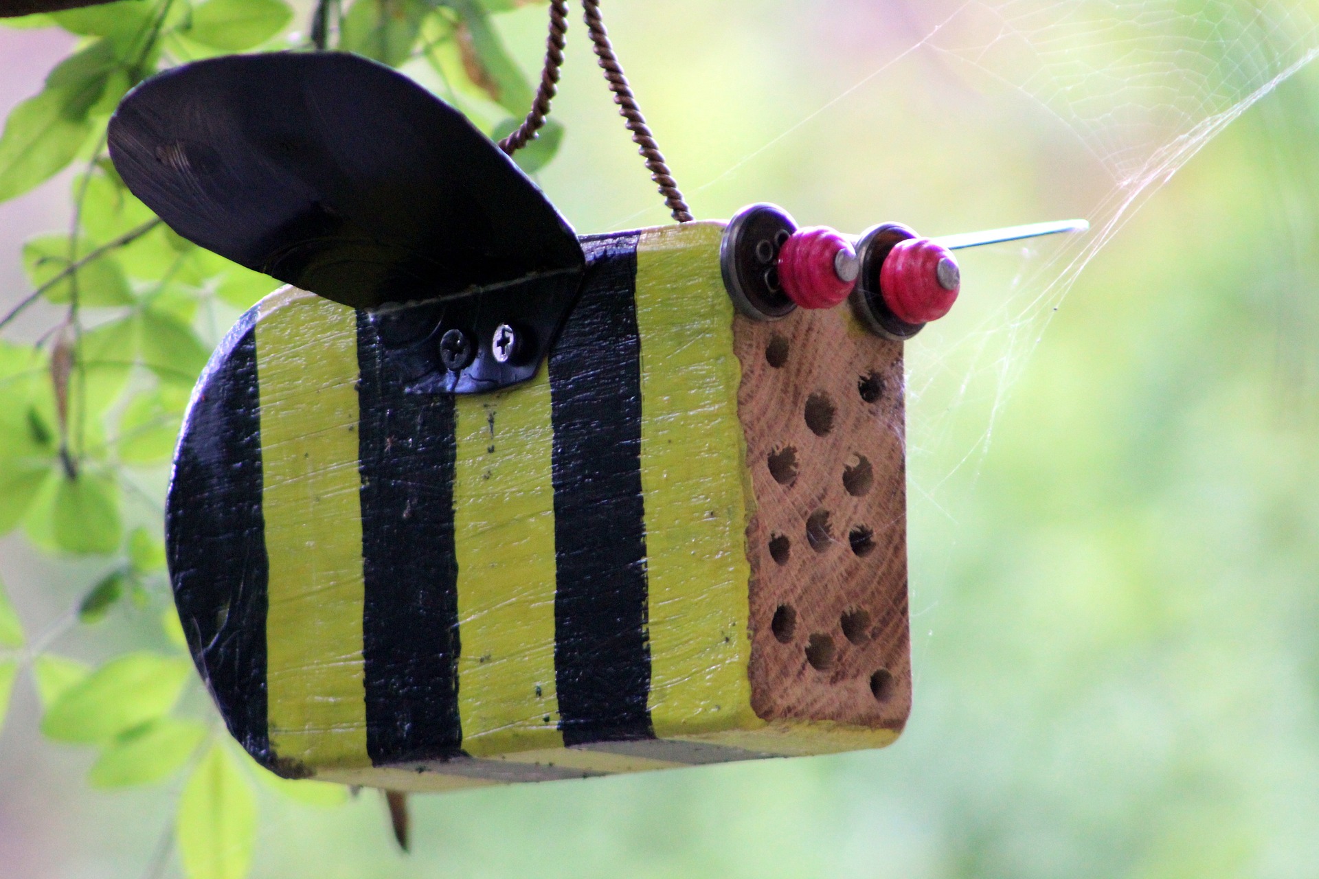 Bee hotel